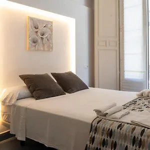 https://mar-y-arte-apartamentos.hotelsinnerja.org