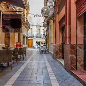 https://holidays2malaga-premium-old-town.hotelsinnerja.org