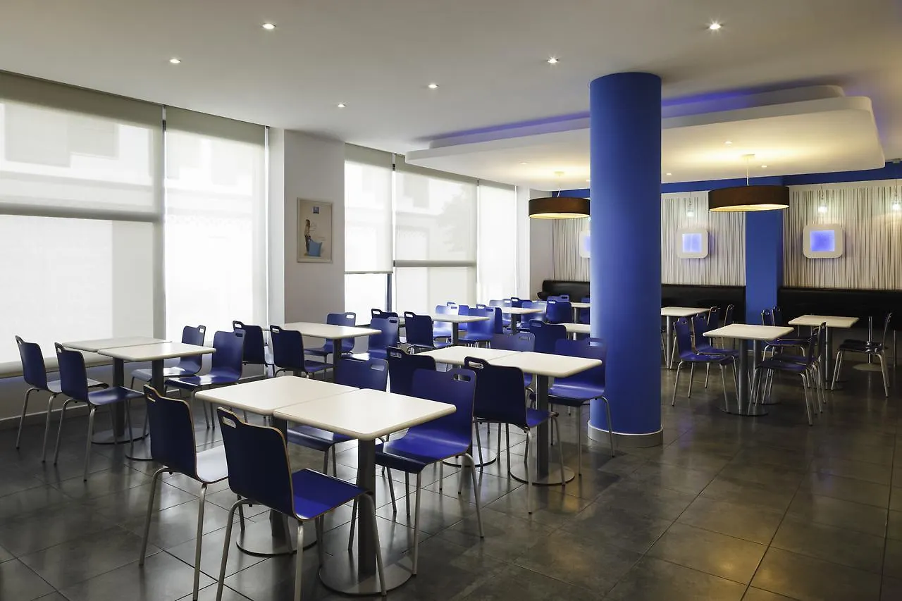 Ibis Budget Malaga Centro 0*,